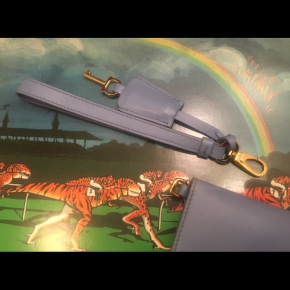 Salvatore Ferragamo blue afef clutch - Picture 5 of 8